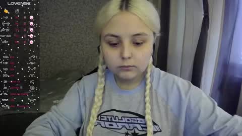 Snapshot of vendymories chatting on September 28, 9:25 am eva 3 online show from September 28, 9:25 am