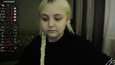 Snapshot of vendymories chatting on October 5, 2:15 pm eva 3 online show from October 5, 2:15 pm