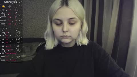 Snapshot of vendymories chatting on October 28, 12:58 am eva 3 online show from October 28, 12:58 am