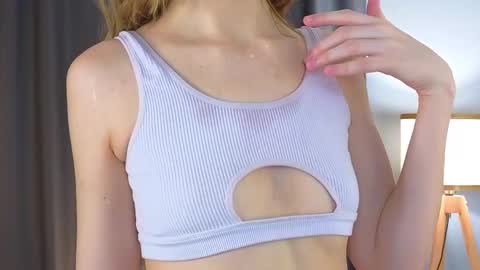 Venelopa online show from February 18, 1:22 pm