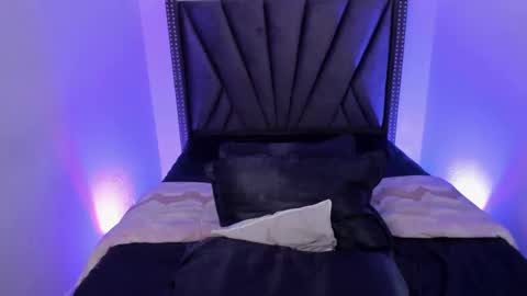 Snapshot of venezuelangoddess chatting on February 2, 6:26 am Miss B. online show from February 2, 6:26 am