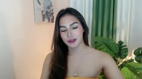 Venus Sunrise Bombshell online show from September 16, 7:04 pm