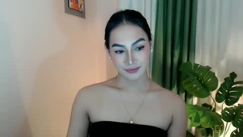 Venus Sunrise Bombshell online show from October 4, 9:46 pm