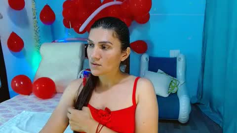 Catalina online show from February 18, 2:05 am