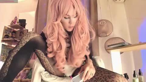 Venus online show from November 2, 11:23 am