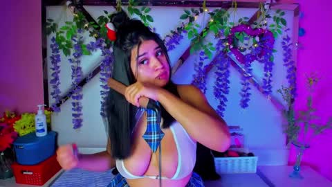 Venusowen  online show from October 10, 1:32 pm