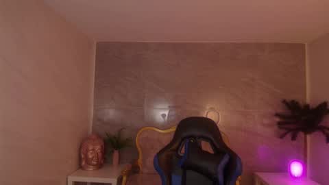 venuss online show from September 13, 3:23 pm