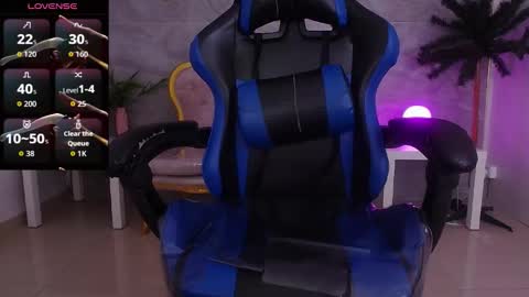 venuss online show from December 3, 1:42 pm