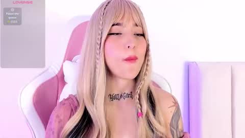 Shelly online show from October 17, 12:08 pm