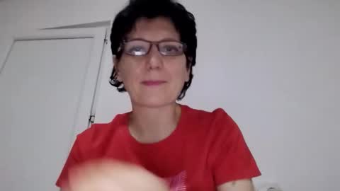 Snapshot of vera_elle chatting on October 7, 8:39 pm Vera online show from October 7, 8:39 pm