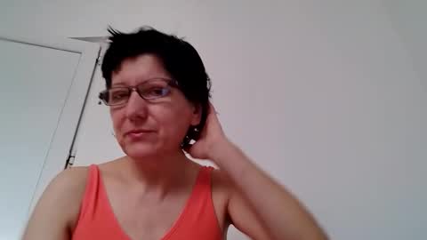 Snapshot of vera_elle chatting on November 26, 6:58 am Vera online show from November 26, 6:58 am