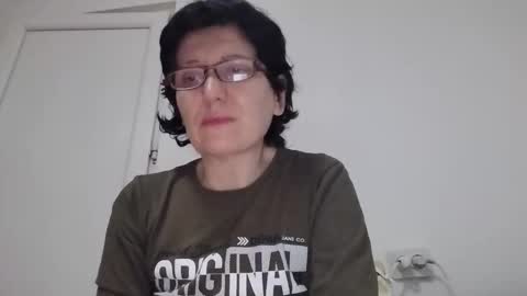 Snapshot of vera_elle chatting on November 26, 7:04 pm Vera online show from November 26, 7:04 pm