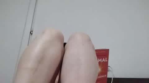 Snapshot of vera_elle chatting on November 27, 4:42 pm Vera online show from November 27, 4:42 pm