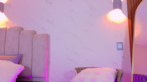 Verah Fox online show from November 24, 12:49 pm