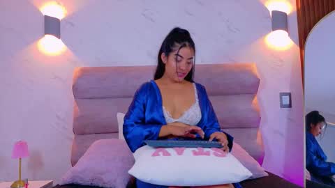 Verah Fox online show from December 1, 1:05 pm