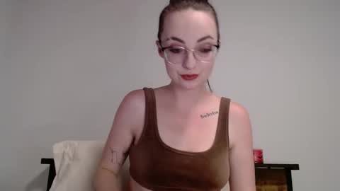 vero495065 online show from September 25, 6:00 pm