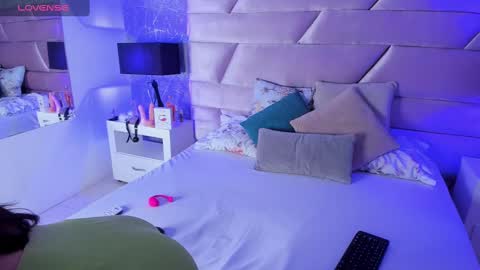 Vero online show from February 16, 4:20 am