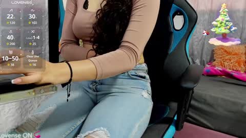 Veronica online show from December 6, 12:16 pm