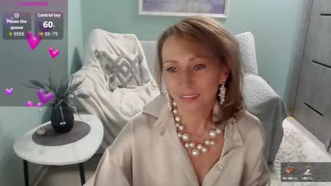 Helen online show from September 29, 5:23 am