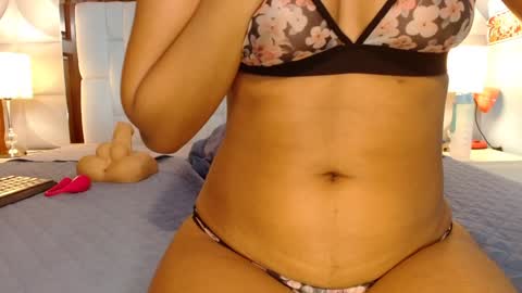 Veronica Robles online show from December 19, 7:51 pm