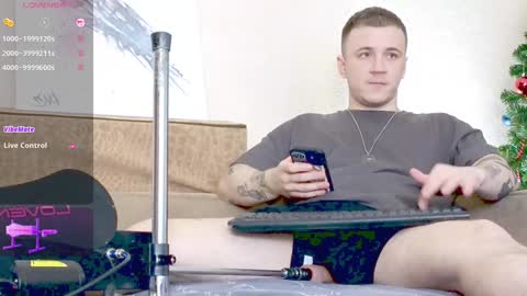 Ethan online show from December 15, 10:39 am