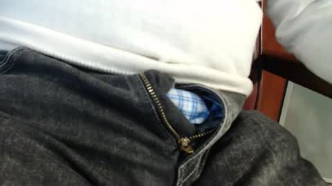 Erik online show from February 23, 5:07 pm