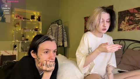 veryraretwins online show from October 5, 10:40 pm