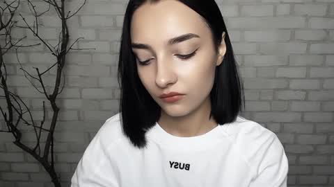 Snapshot of veryveryshygirl chatting on December 3, 1:21 pm Ana online show from December 3, 1:21 pm