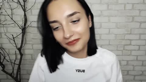 Snapshot of veryveryshygirl chatting on December 7, 3:30 pm Ana online show from December 7, 3:30 pm