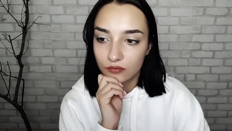 Snapshot of veryveryshygirl chatting on December 12, 5:48 pm Ana online show from December 12, 5:48 pm