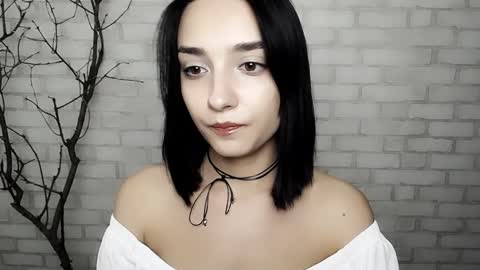 Snapshot of veryveryshygirl chatting on December 14, 9:35 pm Ana online show from December 14, 9:35 pm