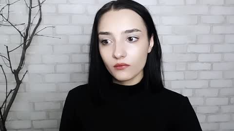 Snapshot of veryveryshygirl chatting on January 2, 11:31 am Ana online show from January 2, 11:31 am