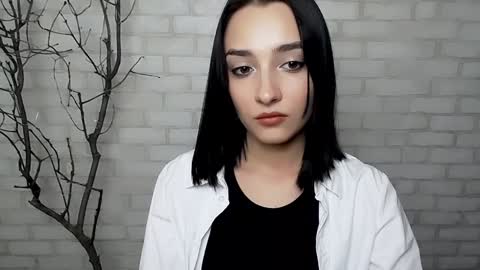 Snapshot of veryveryshygirl chatting on January 12, 7:10 pm Ana online show from January 12, 7:10 pm