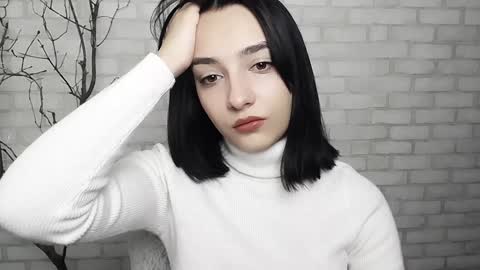 Snapshot of veryveryshygirl chatting on January 16, 8:22 am Ana online show from January 16, 8:22 am