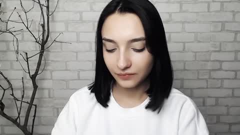 Snapshot of veryveryshygirl chatting on January 21, 4:27 pm Ana online show from January 21, 4:27 pm