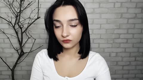 Snapshot of veryveryshygirl chatting on February 3, 8:24 am Ana online show from February 3, 8:24 am