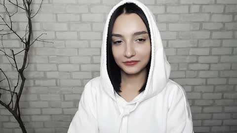 Snapshot of veryveryshygirl chatting on February 6, 11:43 am Ana online show from February 6, 11:43 am