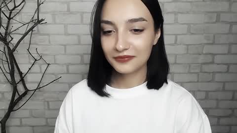 Snapshot of veryveryshygirl chatting on February 8, 3:31 pm Ana online show from February 8, 3:31 pm