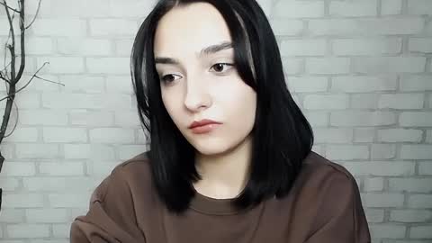 Snapshot of veryveryshygirl chatting on February 13, 2:31 pm Ana online show from February 13, 2:31 pm