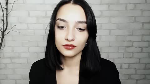 Snapshot of veryveryshygirl chatting on February 13, 5:33 pm Ana online show from February 13, 5:33 pm