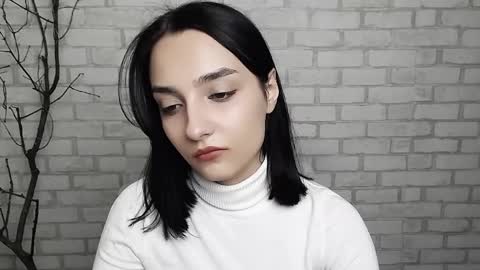 Snapshot of veryveryshygirl chatting on February 18, 6:04 pm Ana online show from February 18, 6:04 pm