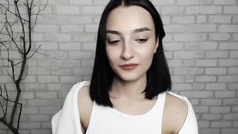 Snapshot of veryveryshygirl chatting on February 20, 10:05 am Ana online show from February 20, 10:05 am