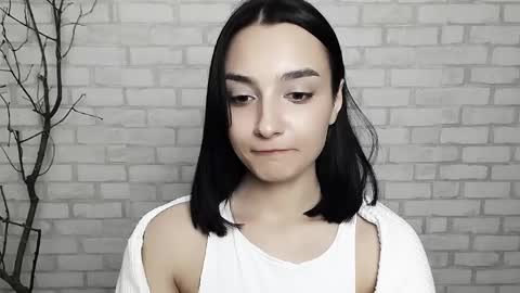 Snapshot of veryveryshygirl chatting on February 20, 1:08 pm Ana online show from February 20, 1:08 pm