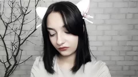 Snapshot of veryveryshygirl chatting on February 25, 9:31 am Ana online show from February 25, 9:31 am