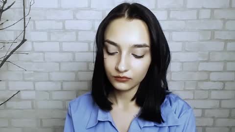 Snapshot of veryveryshygirl chatting on February 27, 5:15 pm Ana online show from February 27, 5:15 pm