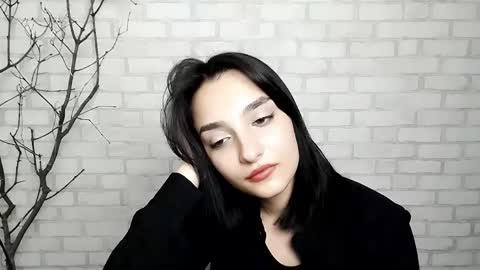 Snapshot of veryveryshygirl chatting on March 10, 3:20 pm Ana online show from March 10, 3:20 pm