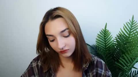 Snapshot of veryveryshygirl chatting on September 11, 9:20 am Ana online show from September 11, 9:20 am