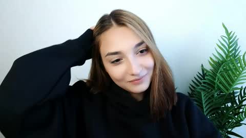 Snapshot of veryveryshygirl chatting on September 25, 11:14 am Ana online show from September 25, 11:14 am