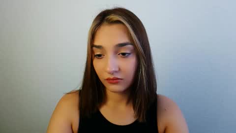 Snapshot of veryveryshygirl chatting on November 4, 11:09 am Ana online show from November 4, 11:09 am