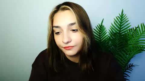 Snapshot of veryveryshygirl chatting on November 11, 7:52 am Ana online show from November 11, 7:52 am